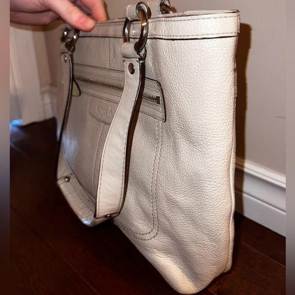 COACH Penelope Silver F1075- F14683 Pebble Leather Shoulder Bag Beige/Offwhite - Picture 5 of 6